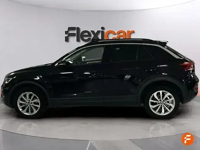 Usado VW T-Roc Life 150 CV (110 kW) 2022 Negro SUV