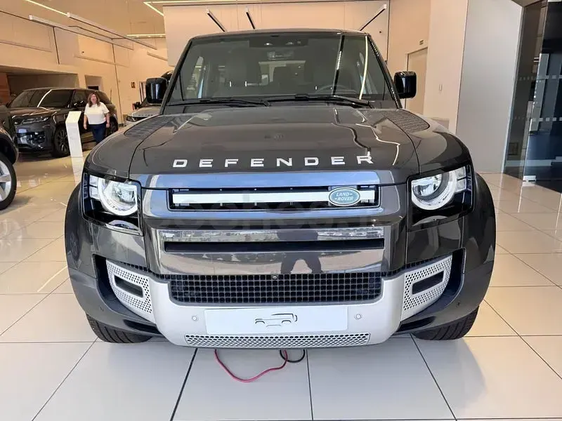 Nuevo Land Rover Defender S 249 CV (183 kW) 2026 Gris / plata SUV