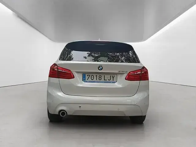 Usado BMW 216 Active Tourer Executive 116 CV (85 kW) 2020 Blanco Monovolumen
