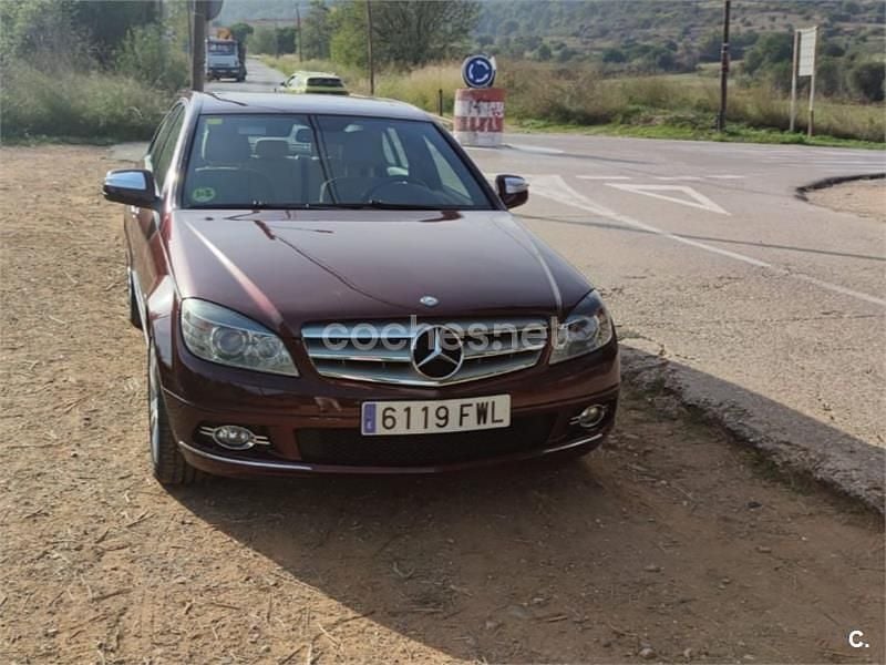 Usado Mercedes C220 Avantgarde 150 CV (110 kW) 2007 Beige Berlina
