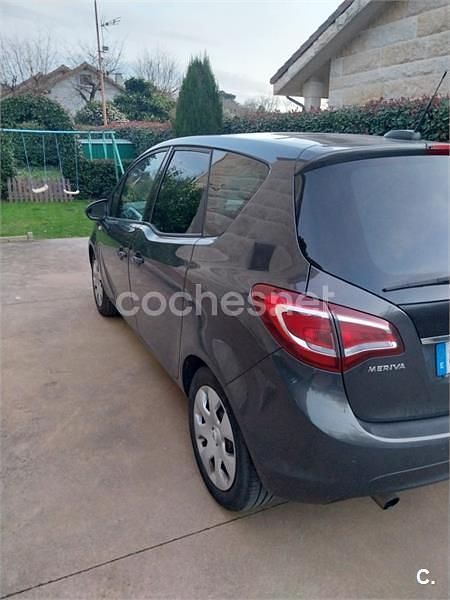 Usado Opel Meriva Selective 120 CV (88 kW) 2016 Gris / plata Monovolumen