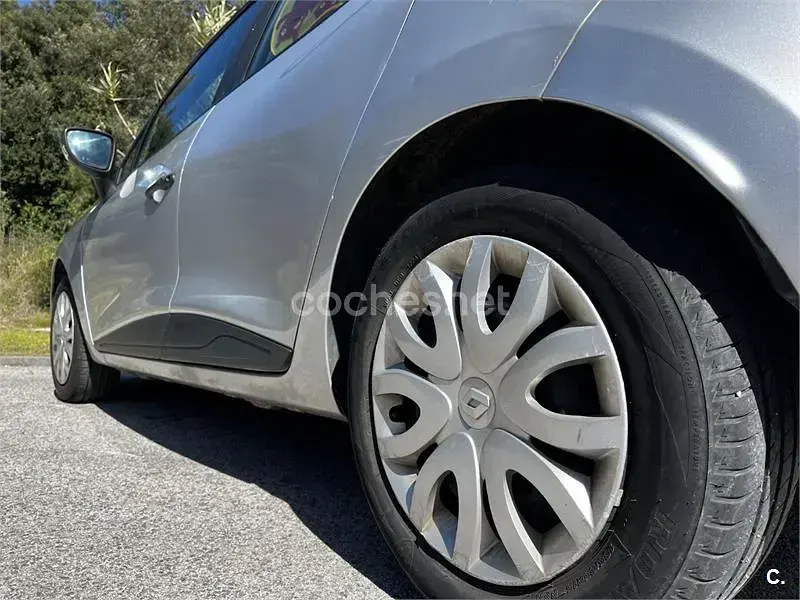 Usado Renault Clio IV Business 75 CV (55 kW) 2017 Blanco Berlina
