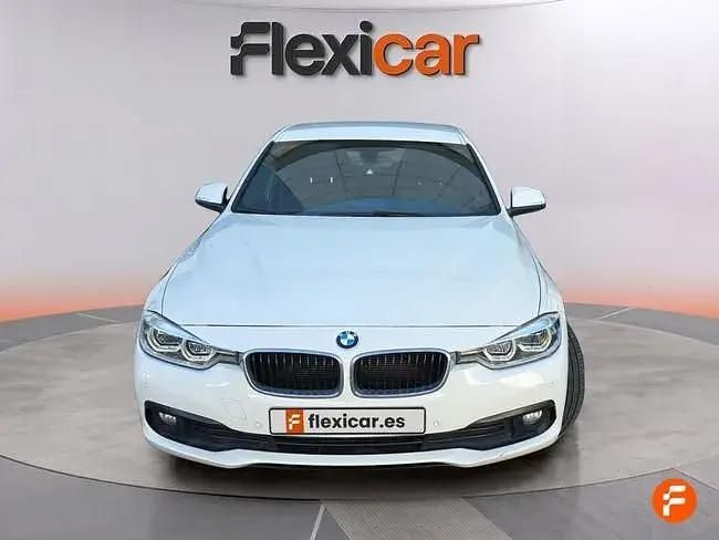 Usado BMW 318 150 HP (110 kW) 2017 Branco Sedan