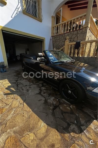 Usado BMW 318 Cabriolet 115 CV (84 kW) 1999 Negro Descapotable