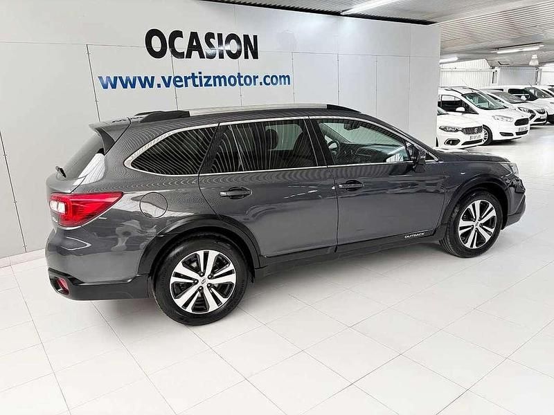 Usado Subaru Outback 175 CV (128 kW) 2020 Gris SUV