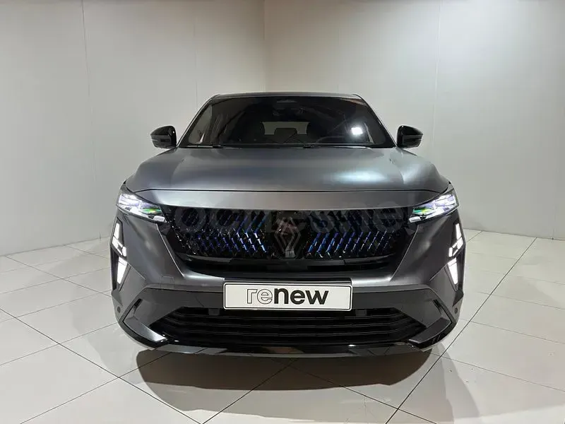 Nuevo Renault Rafale 300 CV (220 kW) 2026 Gris / plata SUV