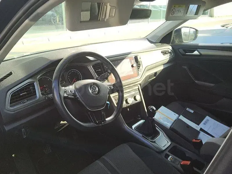Usado VW T-Roc Advance 150 CV (110 kW) 2021 Azul SUV
