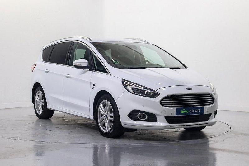 Usado Ford S-MAX ST-Line 210 CV (154 kW) 2018 Blanco Monovolumen
