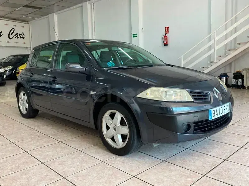Usado Renault Mégane II Expression 110 CV (80 kW) 2007 Gris / plata Berlina