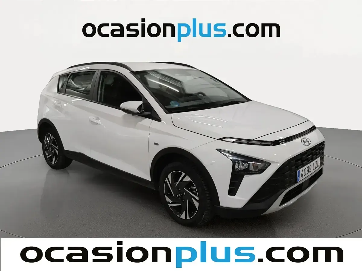 Usado Hyundai Bayon 100 CV (73 kW) 2022 Blanco SUV