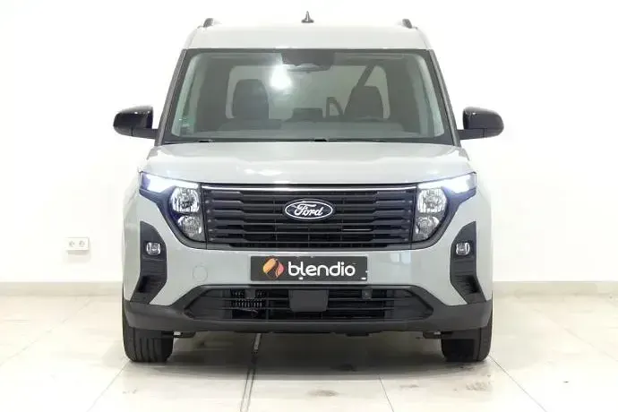 Usado Ford Tourneo Titanium 125 CV (91 kW) 2024