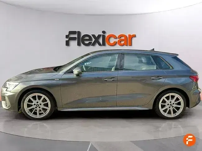 Usado Audi A3 150 CV (110 kW) 2020 Gris Berlina