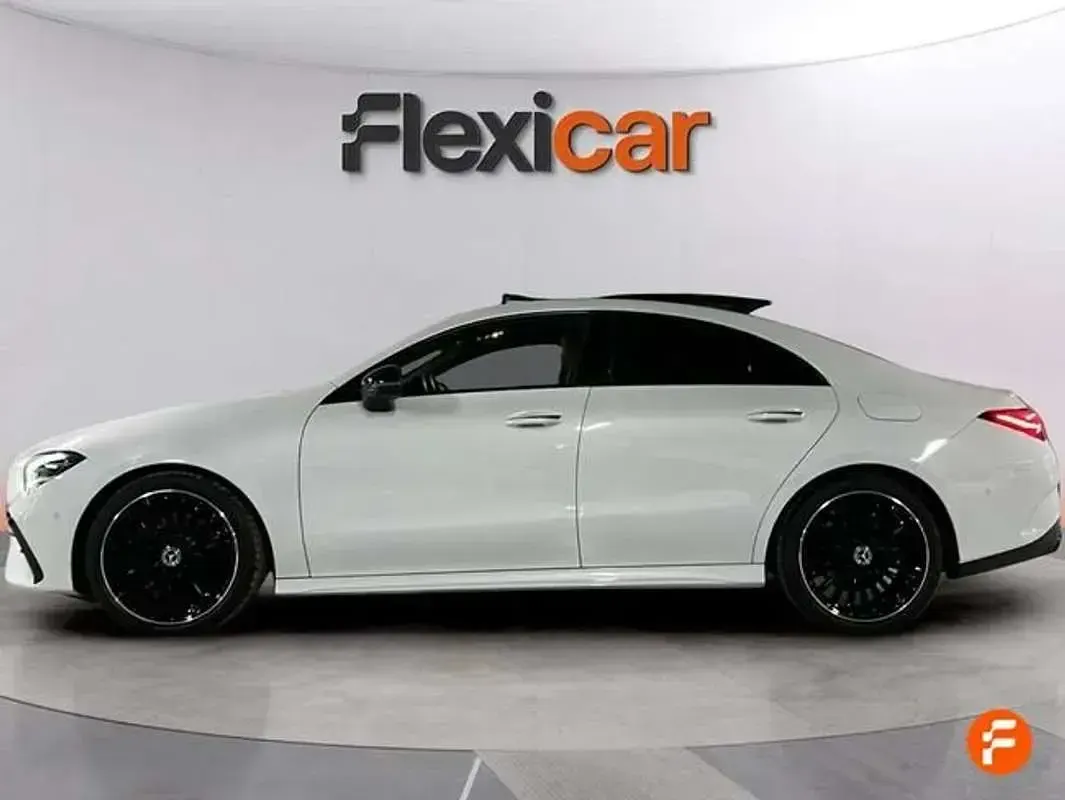 Usado Mercedes CLA200 150 CV (110 kW) 2025 Blanco Coupe