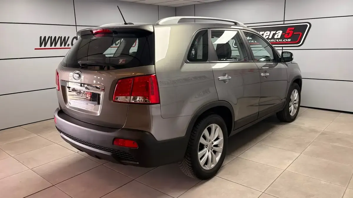 Usado Kia Sorento 197 CV (144 kW) 2012 Gris SUV