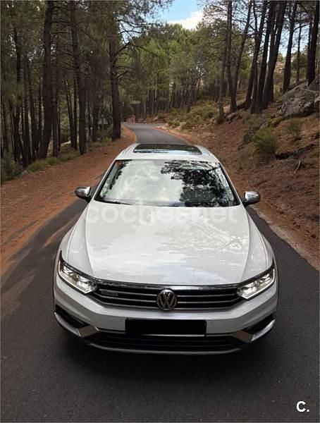 Usado VW Passat Alltrack 220 CV (161 kW) 2016 Blanco Familiar