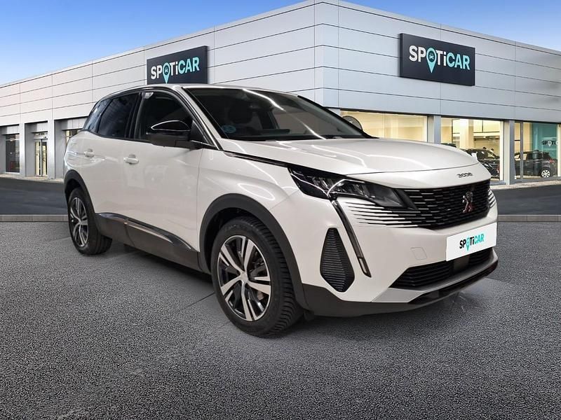 Usado Peugeot 3008 Allure 130 CV (95 kW) 2023 Blanco SUV