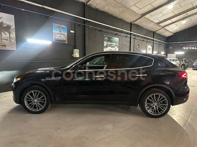 Usado Maserati Levante 275 CV (202 kW) 2020 Negro SUV