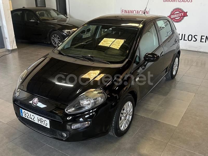 Negro Usado 2013 Fiat Punto Pop Utilitario | 5990 € (Precio justo) - Imagen 1/4