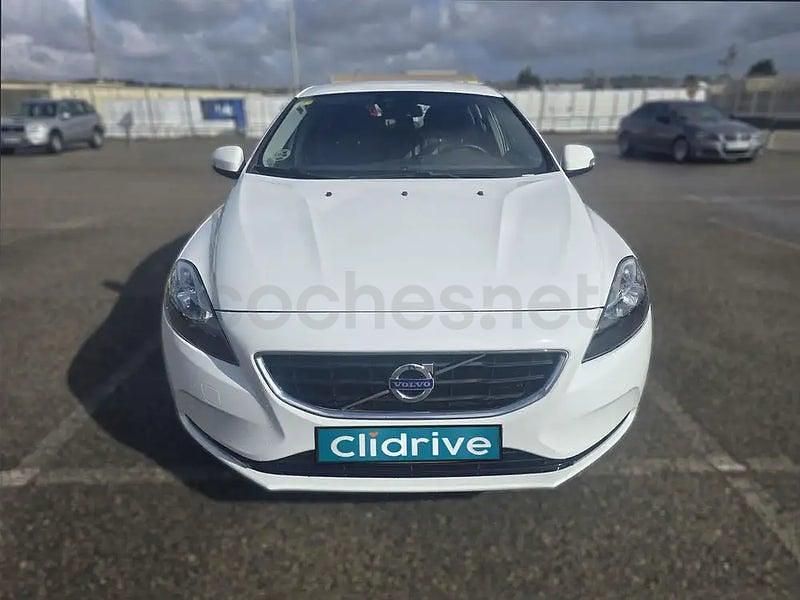 Usado Volvo V40 Momentum 115 CV (84 kW) 2014 Blanco Berlina