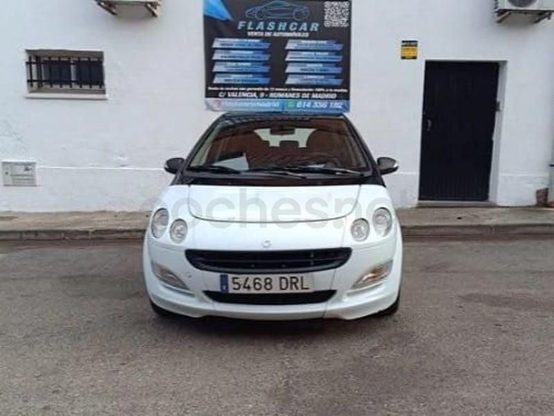 Usado Smart ForFour Pure 95 CV (69 kW) 2005 Blanco Utilitario