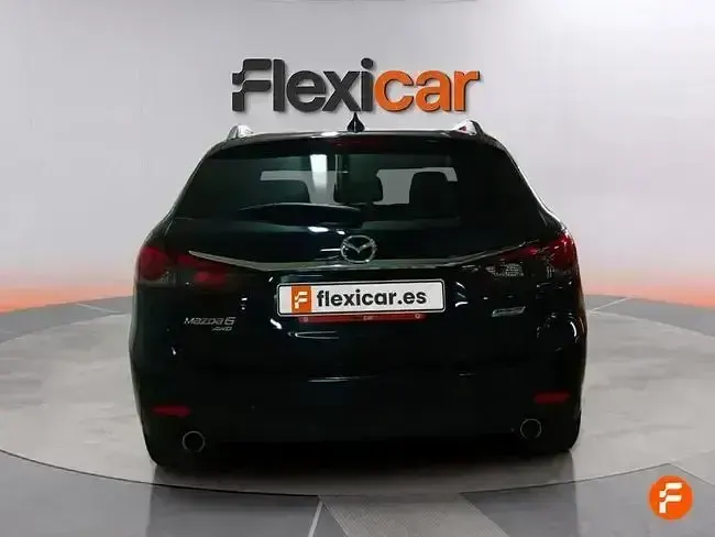 Usado Mazda 6 Luxury 150 CV (110 kW) 2018 Negro