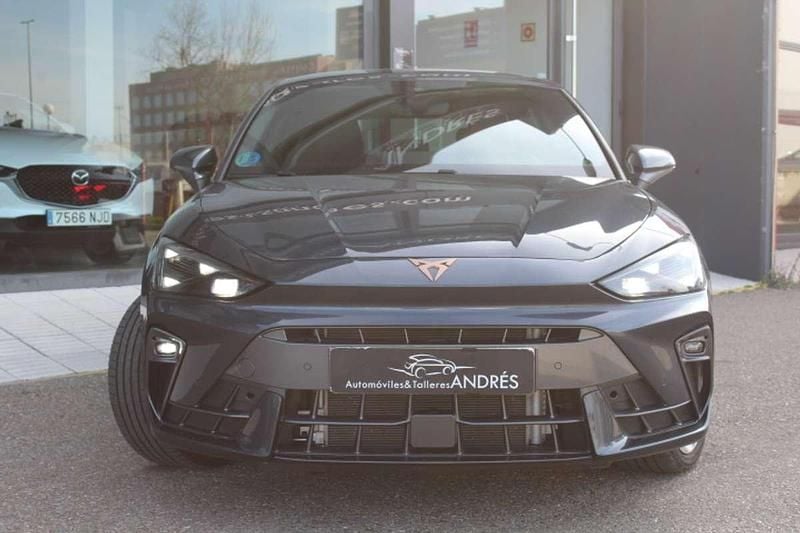 Usado Cupra Leon 150 CV (110 kW) 2024 Gris Utilitario