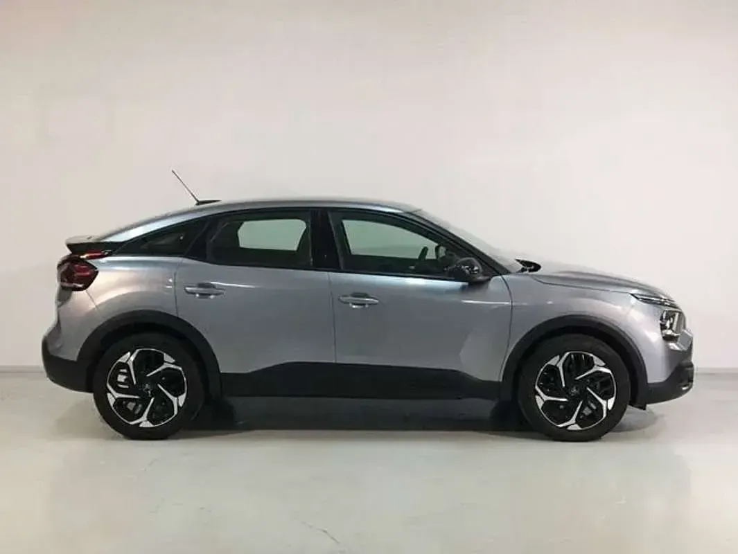 Usado Citroën C4 Feel 110 CV (80 kW) 2022 Gris Utilitario