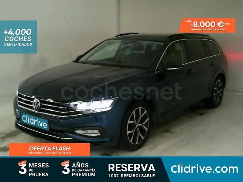 Usado VW Passat 122 CV (89 kW) 2022 Azul Familiar