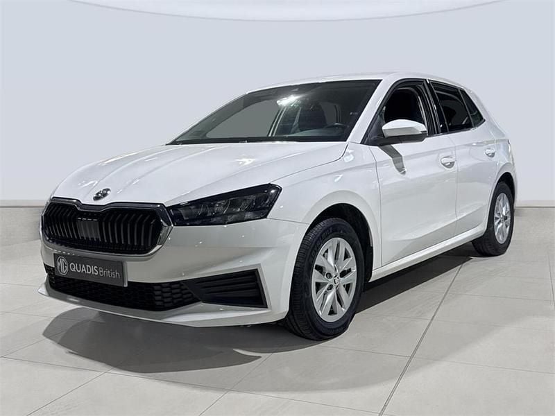 Blanco Usado 2022 Skoda Fabia Ambition Berlina | 13.400 € (Precio justo) - Imagen 1/4