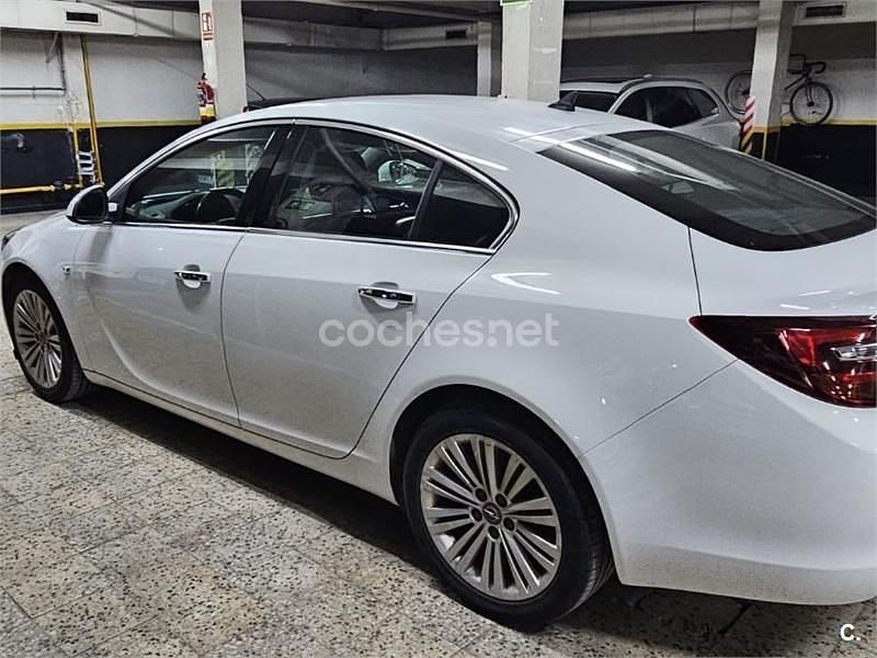 Usado Opel Insignia Excellence 140 CV (102 kW) 2016 Blanco Berlina