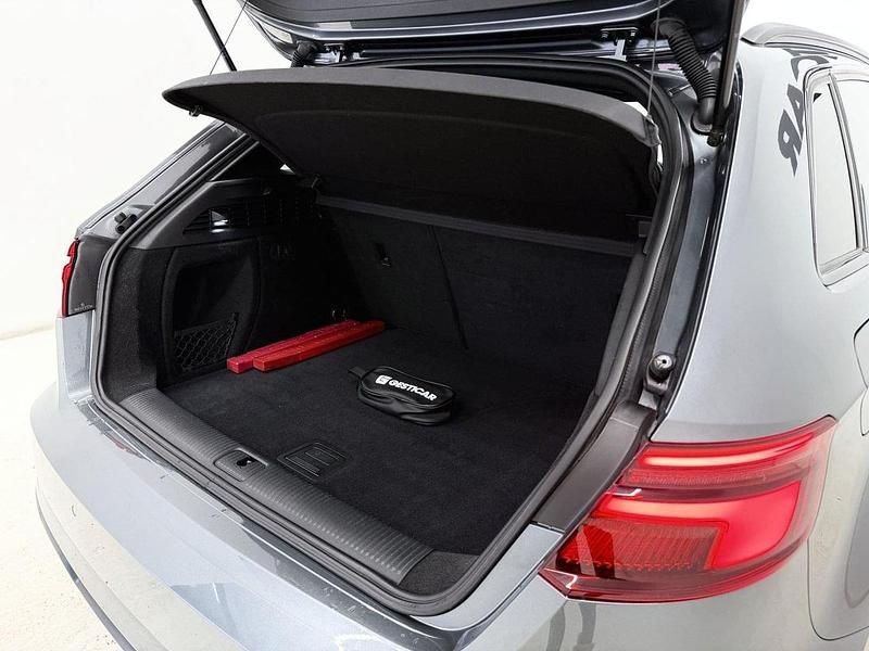 Usado Audi A3 S-Line 150 CV (110 kW) 2019 Gris Berlina