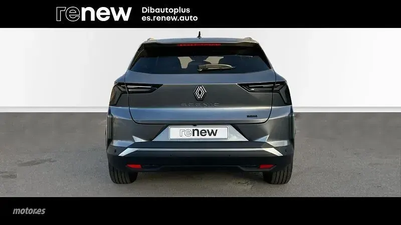Usado Renault Scenic E-Tech Techno 125 kW (170 CV) 2026 Gris SUV