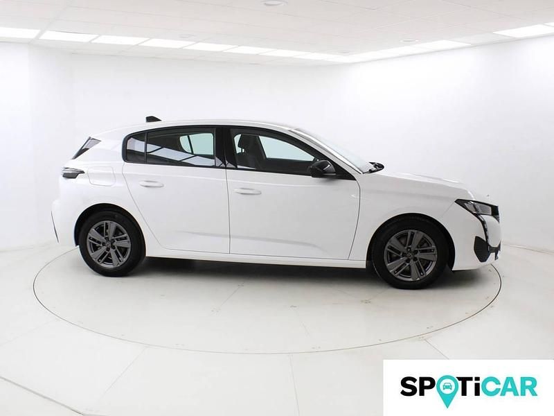 Usado Peugeot 308 Active 130 CV (95 kW) 2022 Blanco Berlina