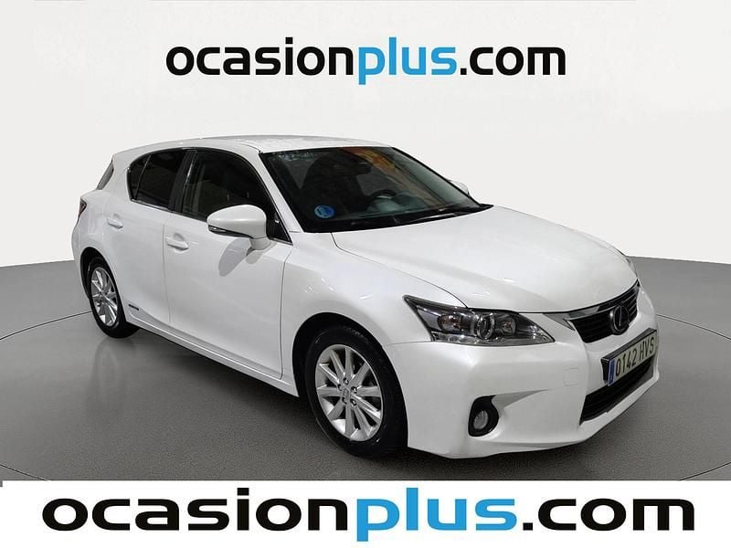 Usado Lexus CT200h 136 CV (100 kW) 2014 Blanco Utilitario