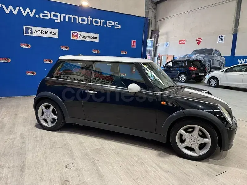 Usado Mini Cooper 116 CV (85 kW) 2005 Negro Utilitario