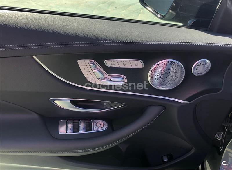 Usado Mercedes E220 194 CV (142 kW) 2017 Gris / plata Coupe