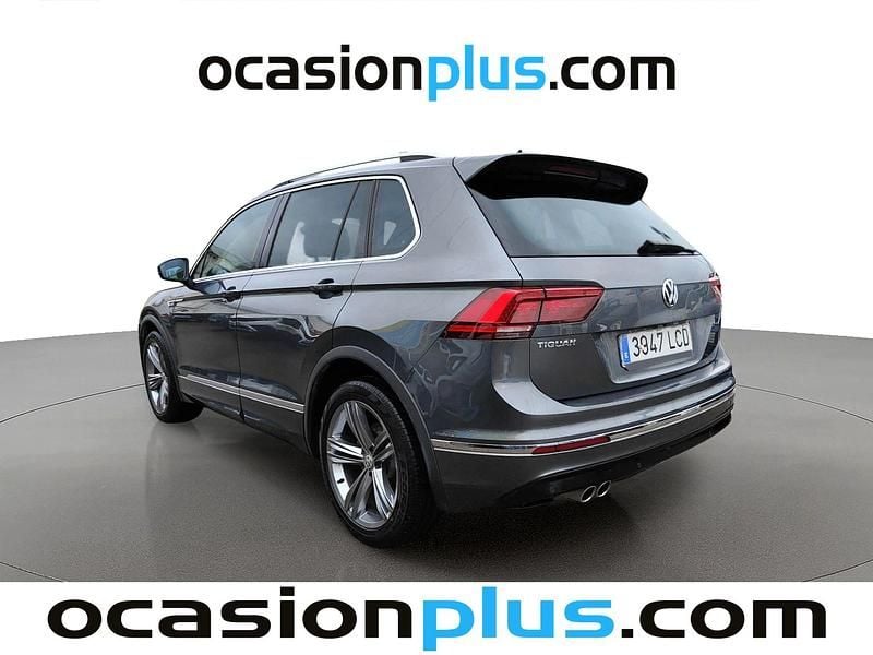 Usado VW Tiguan Sportline 150 CV (110 kW) 2019 Gris SUV