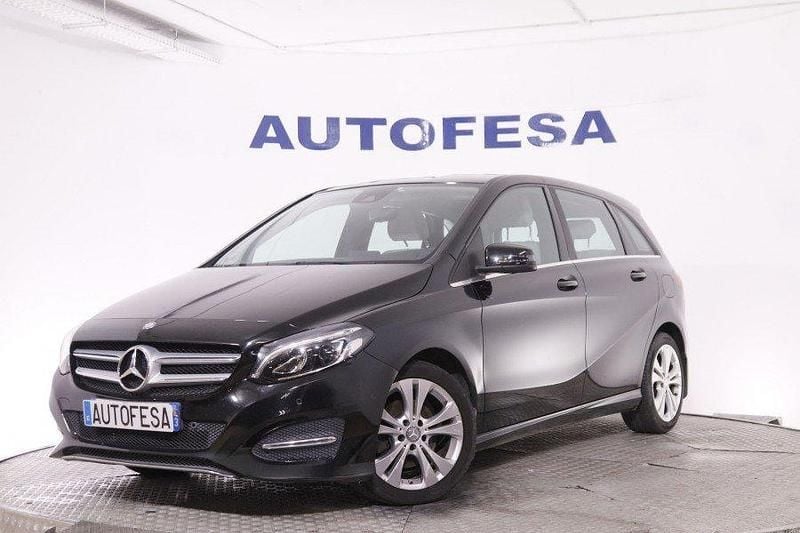 Usado Mercedes B180 109 CV (80 kW) 2016 Negra Monovolumen