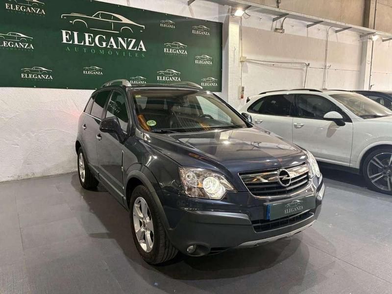 Usado Opel Antara Cosmo 150 CV (110 kW) 2010 Gris SUV