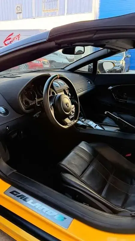 Usado Lamborghini Gallardo 521 CV (383 kW) 2006 Amarillo Coupe