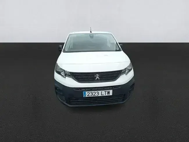 Usado Peugeot Partner Premium 99 CV (72 kW) 2021 Blanco Monovolumen
