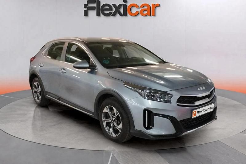 Gris Usado 2023 Kia XCeed SUV | 18.490 € (Un poco caro) - Imagen 1/4