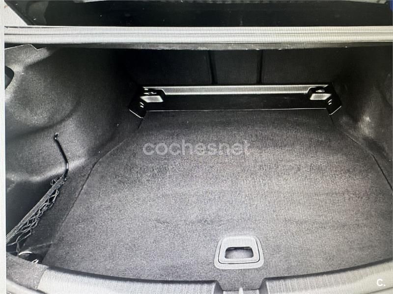 Negro Usado 2023 Mercedes C220 Berlina | 41.000 € (Precio justo) - Imagen 1/4