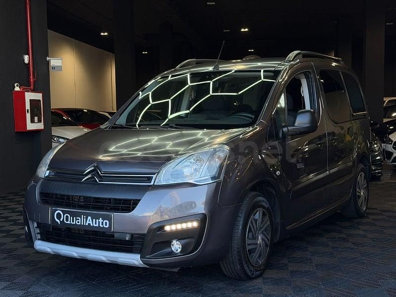 Usado Citroën Berlingo 100 CV (73 kW) 2018 Gris / plata Monovolumen