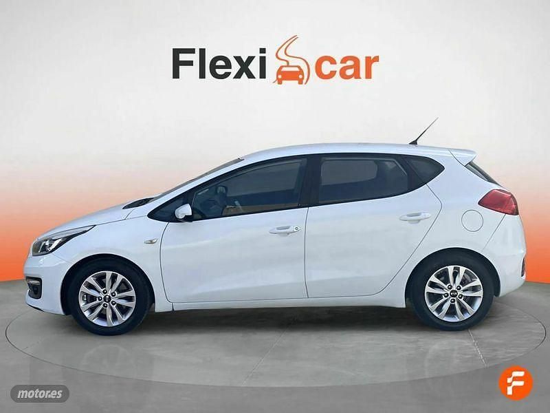 Usado Kia Ceed 100 CV (73 kW) 2016 Blanco Utilitario