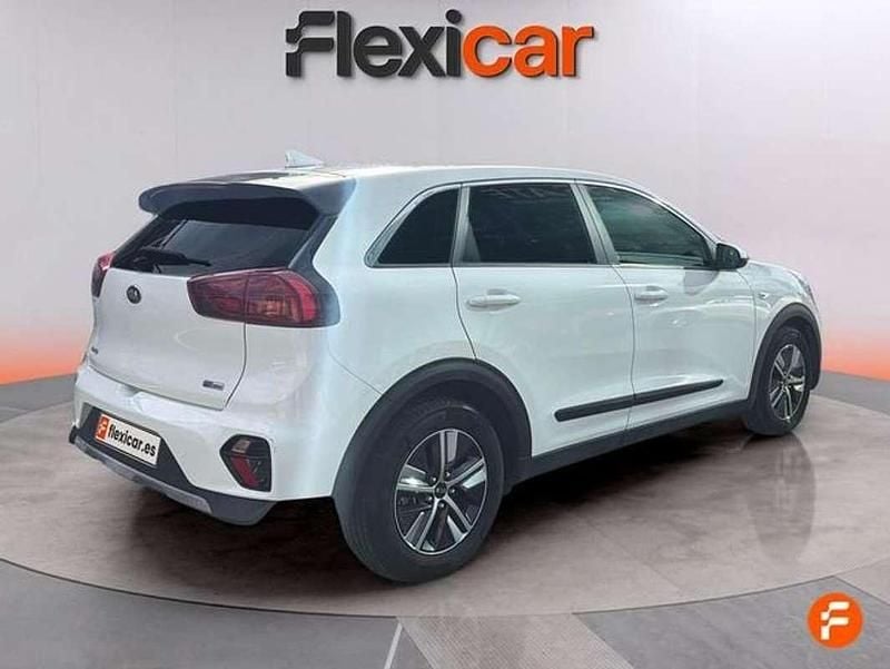 Usado Kia Niro 141 CV (103 kW) 2021 Blanco SUV