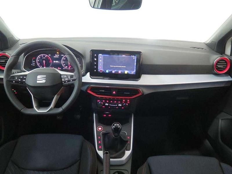 Usado Seat Arona FR 116 CV (85 kW) 2025 Blanco SUV