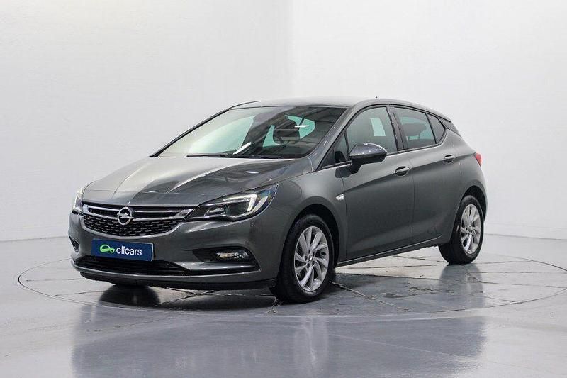 Gris Usado 2019 Opel Astra Dynamic Berlina | 13.990 € (Precio justo) - Imagen 1/4