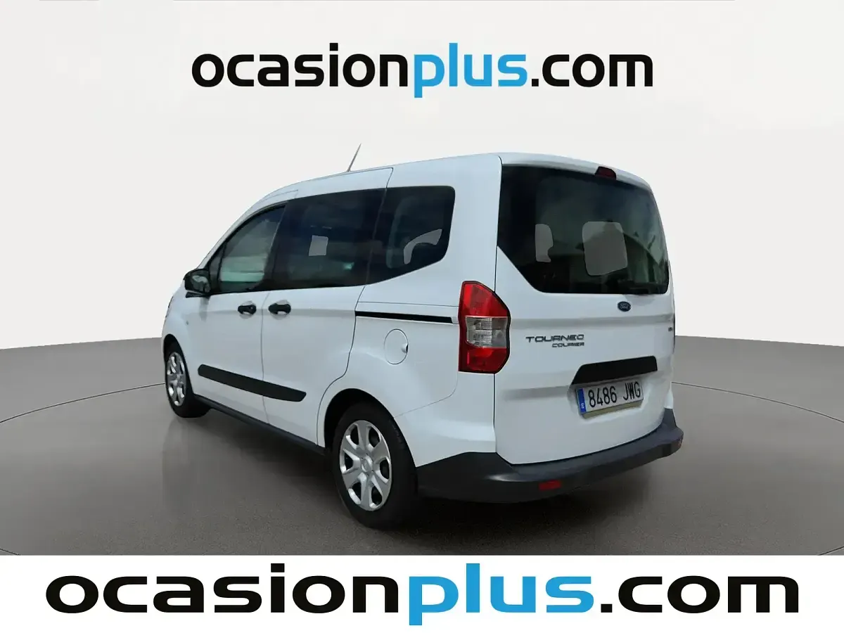 Usado Ford Tourneo Courier Ambiente 100 CV (73 kW) 2017 Blanco Monovolumen