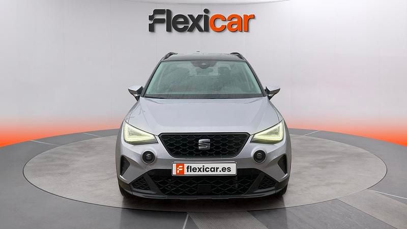 Usado Seat Arona Style 110 CV (80 kW) 2023 Gris SUV